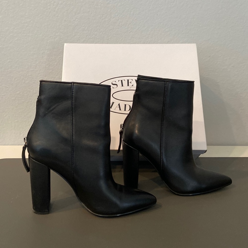 Steve Madden black ankle boots